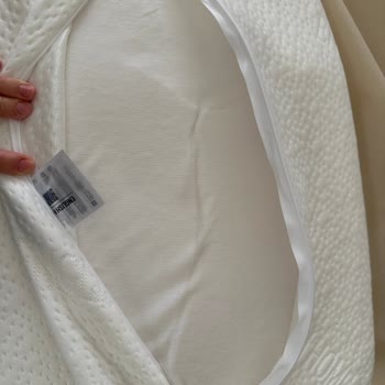 English Home'dan Aldığım Yastığın Kalitesizliği Ve Müşteri Hizmetleri Sorunu