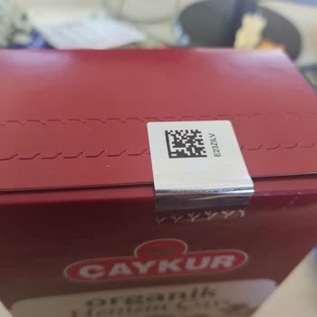 Boş Çay Kutusu: Kurumsal Güven Sarsılıyor