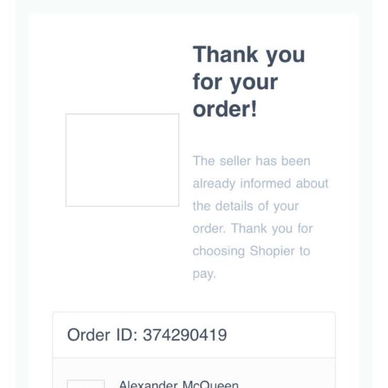 Alexander McQueen Sneakers from Gybaktrendshoes Not Delivered – No Response