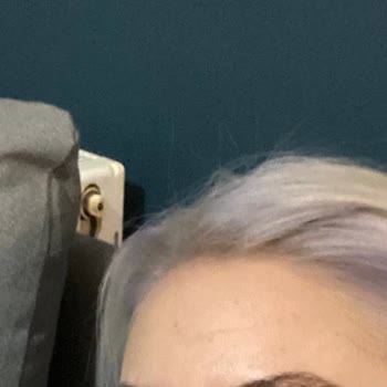 Palette Deluxe İle Şirin Baba'ya Dönüşen Saçlar