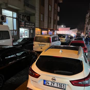 Gaziosmanpaşa'da Pazar Yeri Kaosu