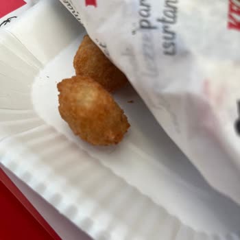 KFC'de Hijyen Sorunu: Menüde İstenmeyen Sürprizler