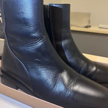 Elle Shoes'dan Aldığım Botun Deri Sorunu Çözülmüyor