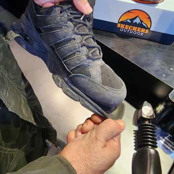 Skechers'tan Alınan Ayakkabının Tabanı Düştü!