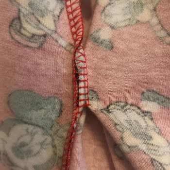 DeFacto Yıkama Sonrası Fark Edilen Dikiş Hatası