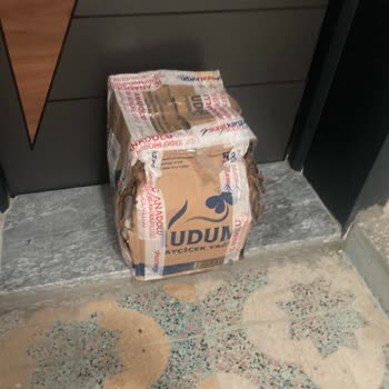 Sürat Kargo İle Hayal Kırıklığı: Dağınık Ve Güvensiz Teslimat