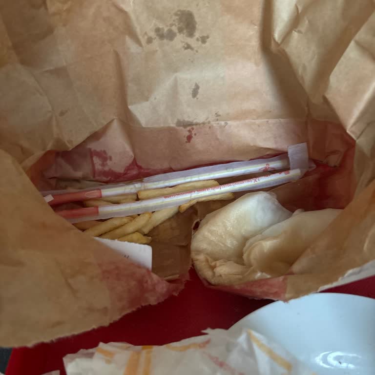 Yemeksepeti Dökülen İçeceklerle Gelen Sipariş Hayal Kırıklığı!