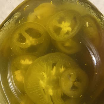 Kühne Marka Jalapeno Turşusunda Kurt Şoku