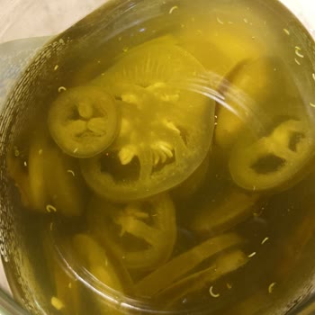 Kühne Marka Jalapeno Turşusunda Kurt Şoku