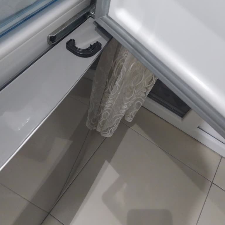 Bosch Buzdolabında Parça Sorunu Ve İlgisizlik