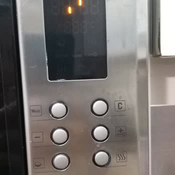 Simfer Fırının Ekran Ve Tuş Sorunu