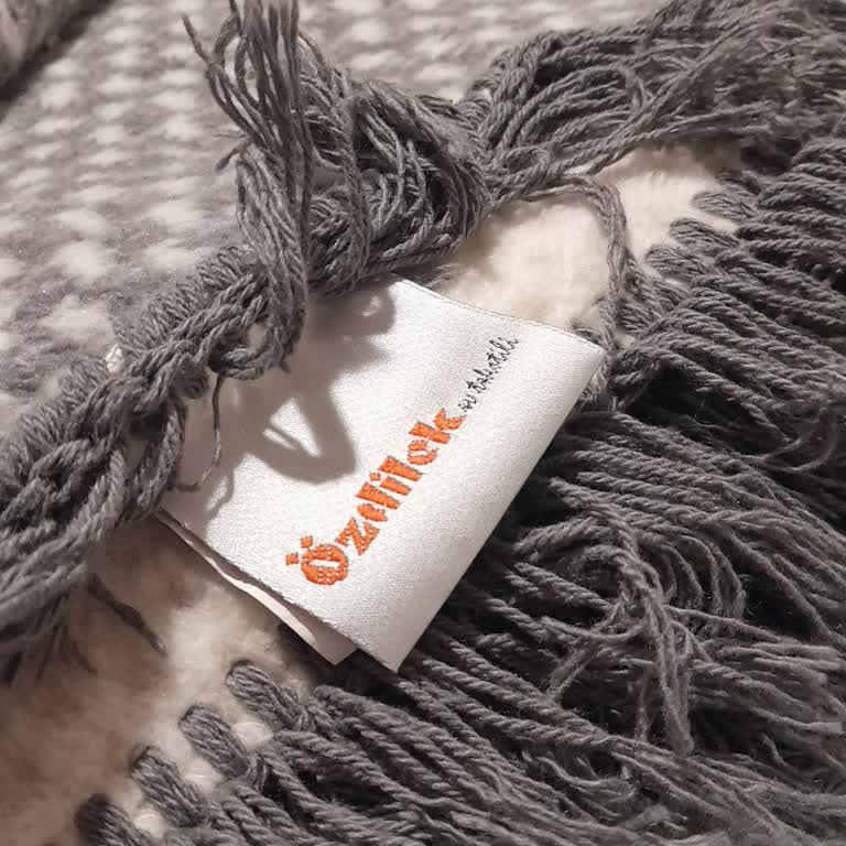 Özdilek Battaniyeleri Toz Sorunu İle Hayal Kırıklığı Yarattı