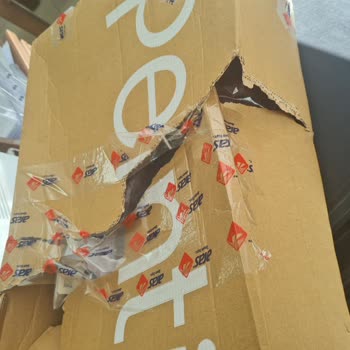 Kargom Yırtık Ve Bantlanmış Şekilde Teslim Edildi