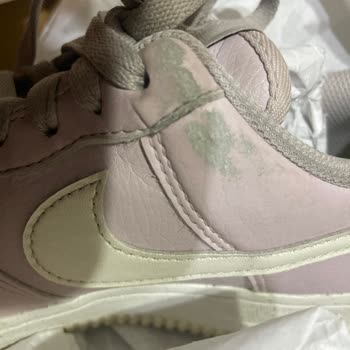 Nike Ayakkabıda Renk Atması Ve Deformasyon Sorunu