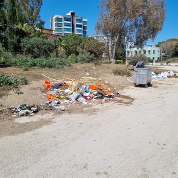 100. Yıl Tabiat Parkı'nın Bakımsız Hali