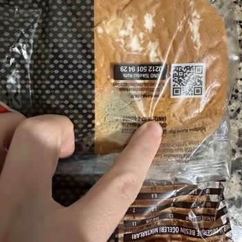 Küflü Hamburger Ekmeği Şikayeti