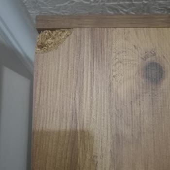 Kırık Gardırop Parçalarıyla Mağduriyet