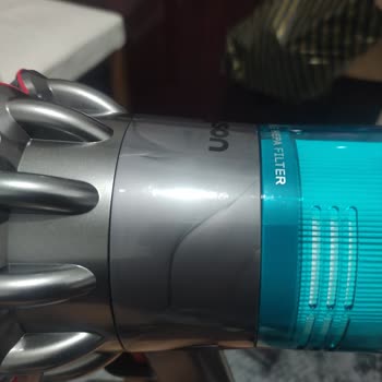 Dyson V15 Süpürge: Contası Çıktı, Şekil Bozuklukları Ve Seri Numarası Sorunu