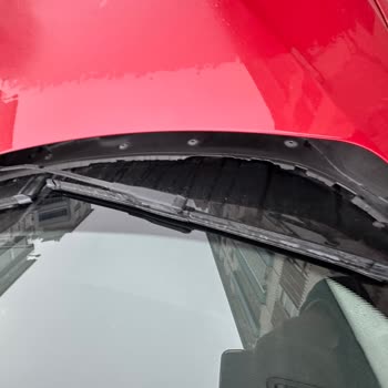 BMW 320i: Beklenmeyen Kozmetik Sorunlar Ve Kalite Hayal Kırıklığı