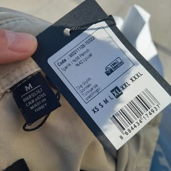 Yanlış Beden Gömlek Ve İlgisiz Müşteri Hizmeti