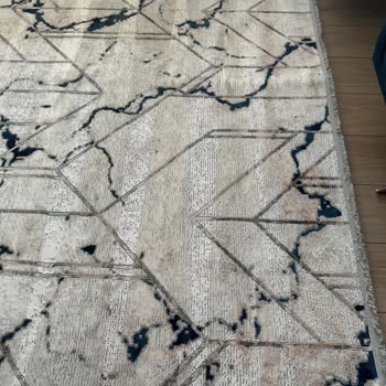 Halımın Renk Değişimi Ve İlgisiz Hizmet