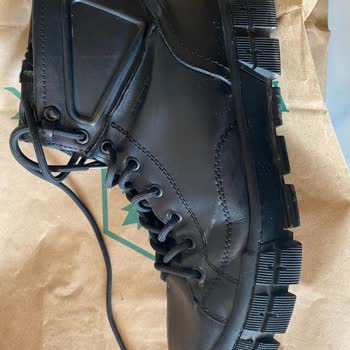 Greyder Ayakkabıda Anormal Taban Çatlağı Ve Yetersiz Destek