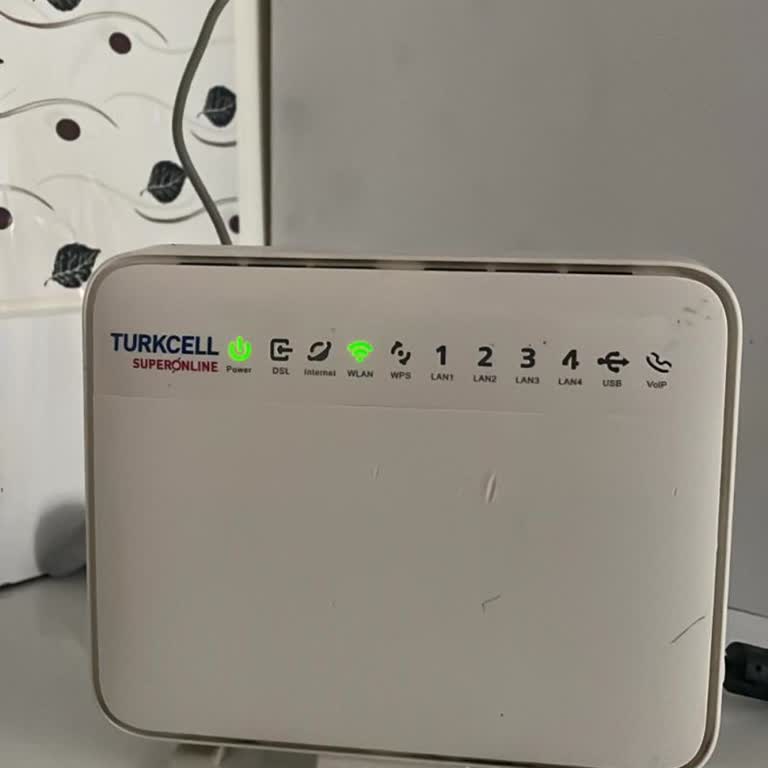 Sürekli Kesilen İnternet Ve Çözüm Bulunamaması