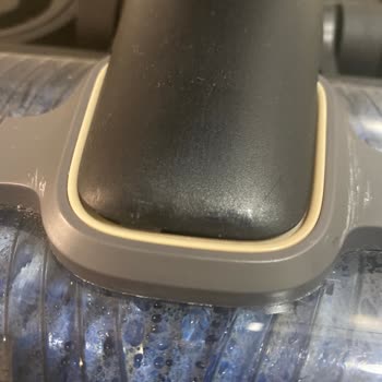 Philips Ev Aletleri Trio 7000: Şarj Ve Gürültü Problemleri