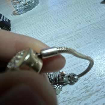 Pandora Altın Kaplama Ürünlerde Hayal Kırıklığı