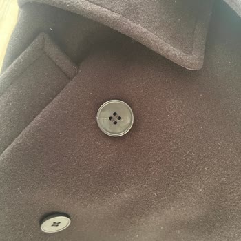 Çizik Düğmeler Ve İlgisiz Müşteri Hizmetleri: Bershka Online Alışveriş Hayal Kırıklığı