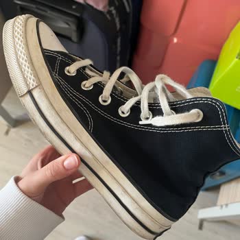 Converse Ayakkabılarımın Renk Verme Sorunu