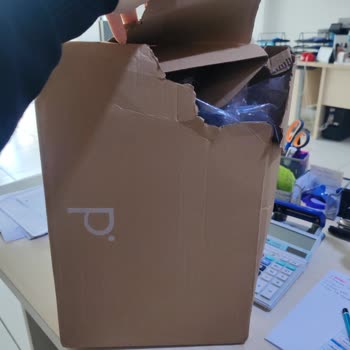 Yırtılmış Kargo Kutusu Ve Güvenlik Sorunu