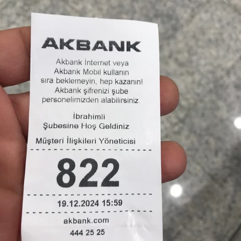 Akbank Uzun Süreli Bekleme Ve Zaman Kaybı Sorunu