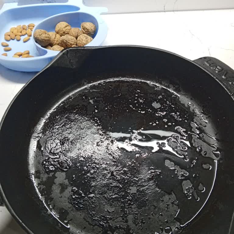 Lava Döküm Tava: Yüksek Fiyat, Düşük Performans