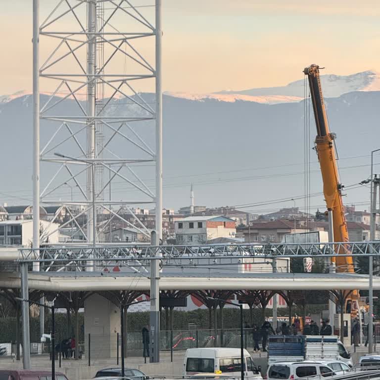 Mudanya Yolunda Tabela Değişikliği Trafik Çilesi Yarattı