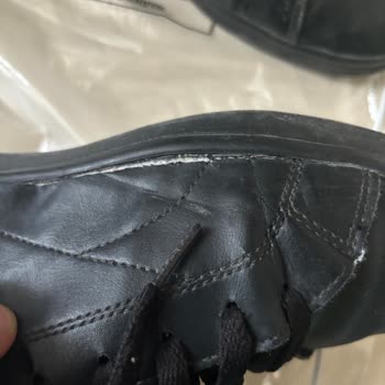 Reebok Ayakkabının Kısa Sürede Dağılması Ve A101'in İlgisizliği
