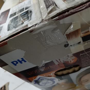 Açılmış Ve Teşhir Ürünü Olarak Gönderilen Philips Lattego Kahve Makinesi