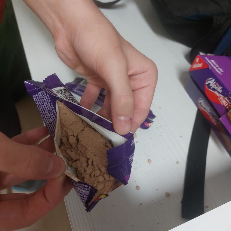 Ülker Alpella Çikolata Yerine Toz Ürün Şoku