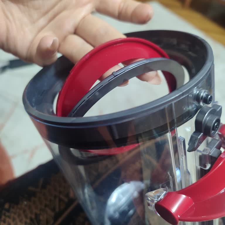 Dyson V15 Kurulumunda Toz Haznesi Sorunu