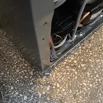 Hasarlı Buzdolabı Ve Yetersiz Müşteri Hizmeti