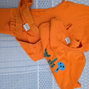 Kalitesiz Çocuk Pijaması: Dikiş Sorunu