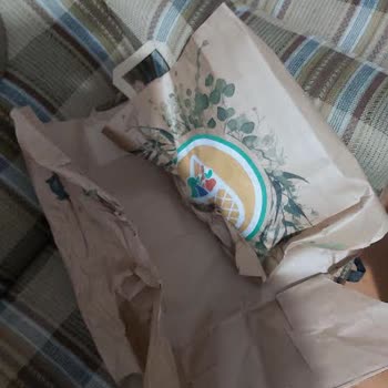 File Market'te Dayanıksız Poşet Sorunu