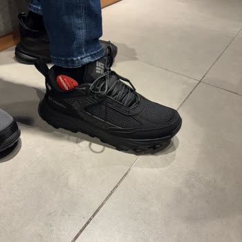 Columbia Ayakkabıda Hatalı Dikim Ve Yetersiz Müşteri Hizmeti