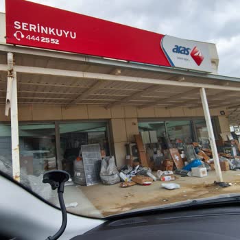 Aras Kargo'nun Sorumsuzluğu: Günlerdir Bekleyen Kargolar Ve Çamur İçindeki Paketler