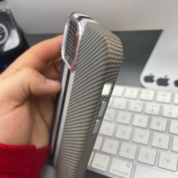 Renk Değişimi Ve Magsafe Sorunu: Memnuniyetsiz İPhone 12 Kılıfı Deneyimi