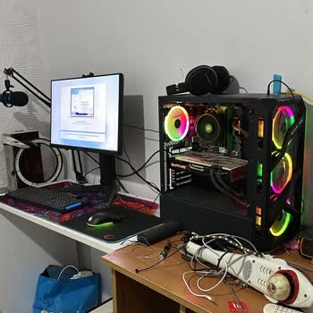 Asus Monitörde Ekran Yırtılma Sorunu Ve Garanti Problemi