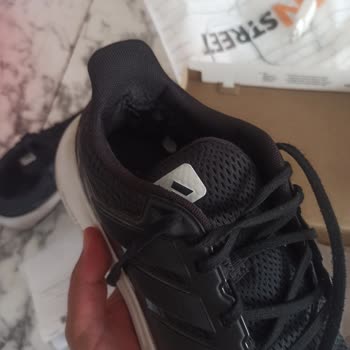 Adidas Ayakkabıda Hızlı Aşınma Ve Garanti Sorunu
