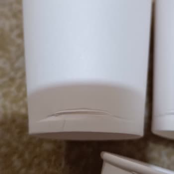 BİM Santa Kağıt Bardaklarda Üretim Hatası!