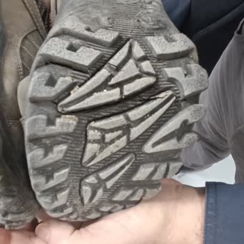 Scooter Ayakkabılarında Beklenmedik Taban Sorunu