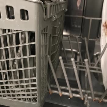 Teka Bulaşık Makinesi Sepetlerinde Paslanma Sorunu